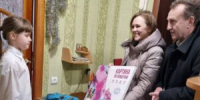 В Трубчевске в акции «Елка желаний» принял участие директор МУП «Жилкомсервиса» Анатолий Разинкин - Газета Земля Трубчевская