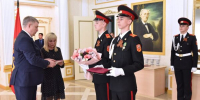 Губернатор Брянской области Александр Богомаз передал орден Мужества родным героя СВО, отдавшего свою жизнь за Родину - Газета Земля Трубчевская